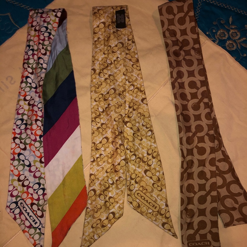 3 coach scarfs